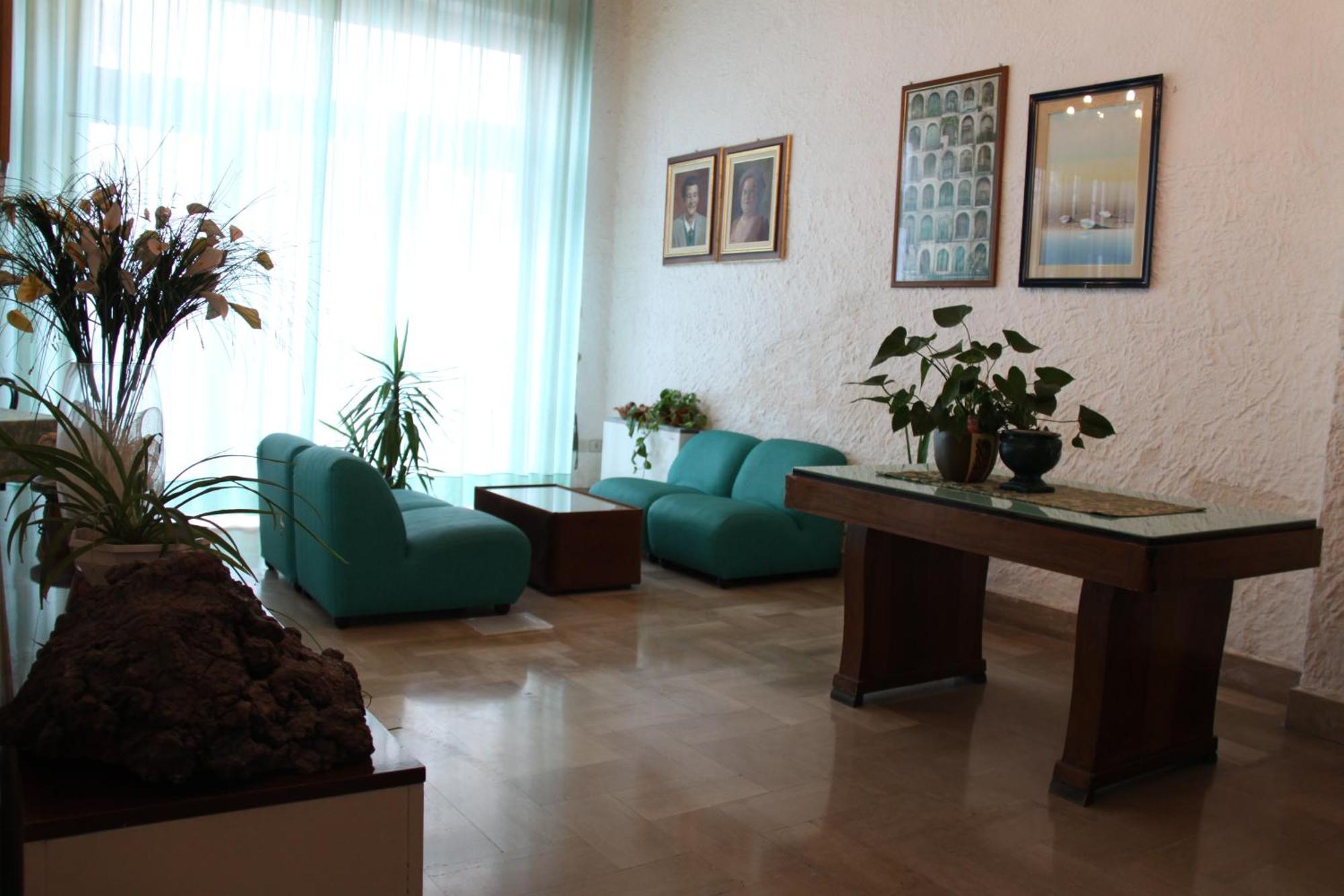 Hotel 2 Mari - 2*