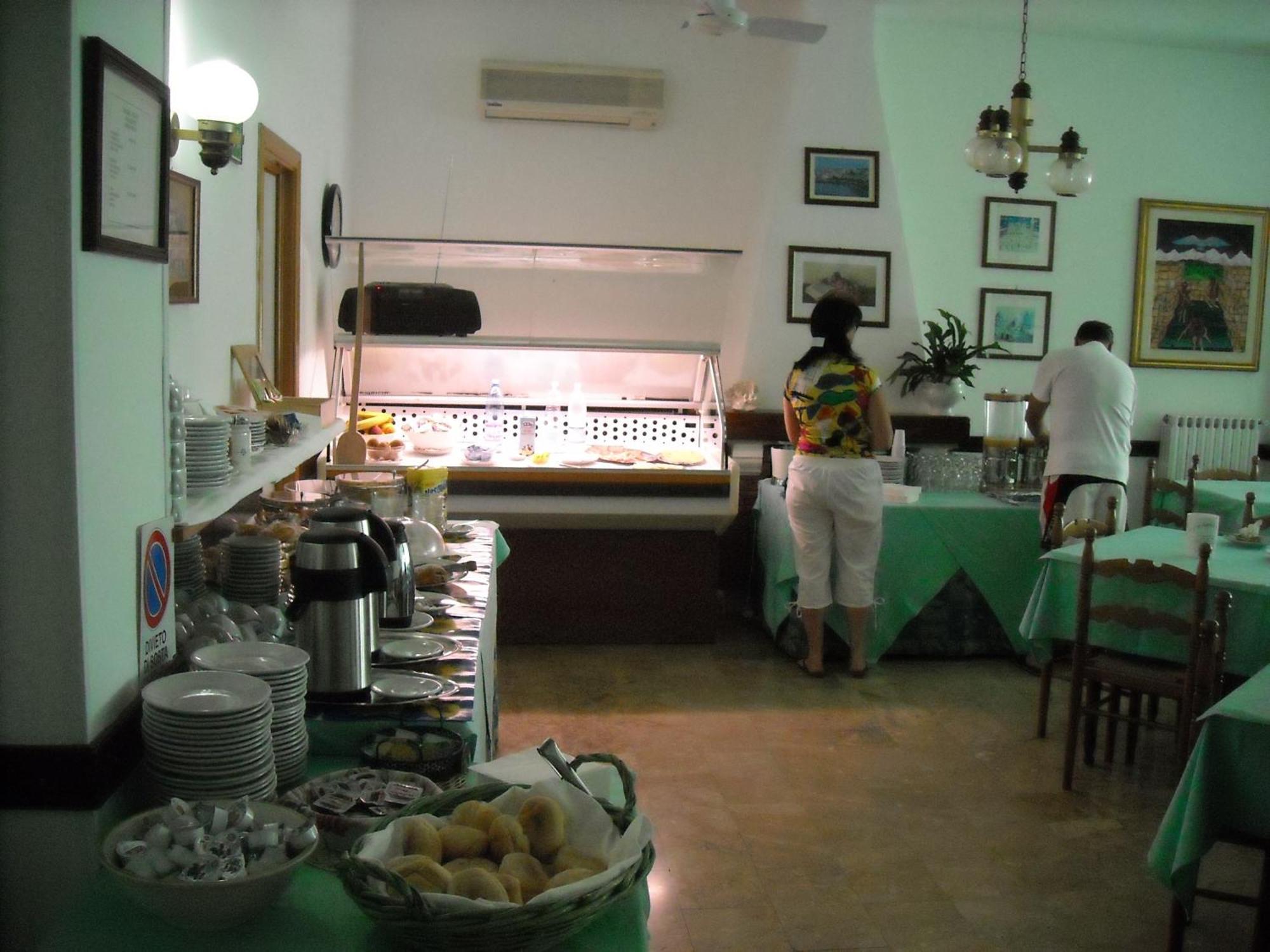 Hotel 2 Mari - 2*