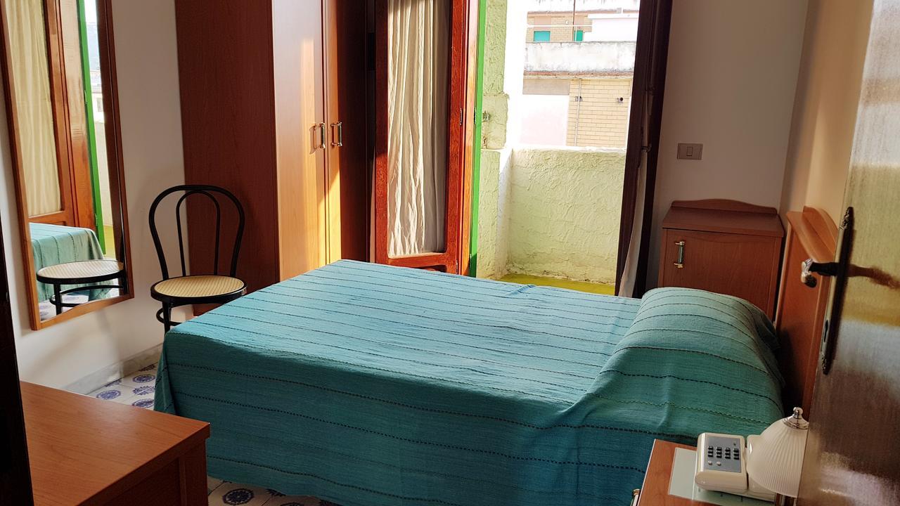 Hotel 2 Mari -